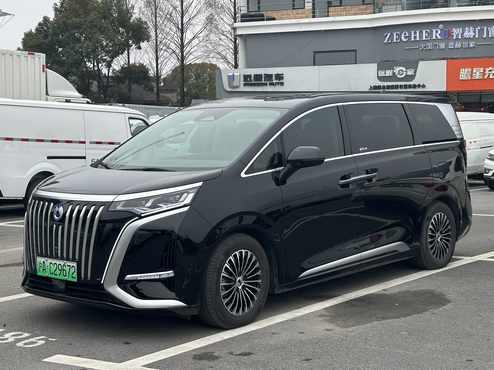 Denza D9 — MPV (BEV)