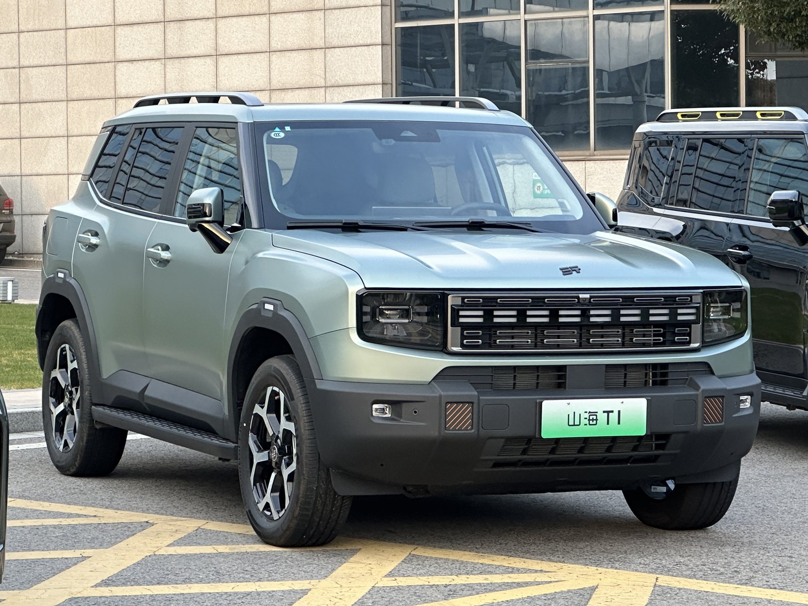Jetour T1 — SUV (PHEV)