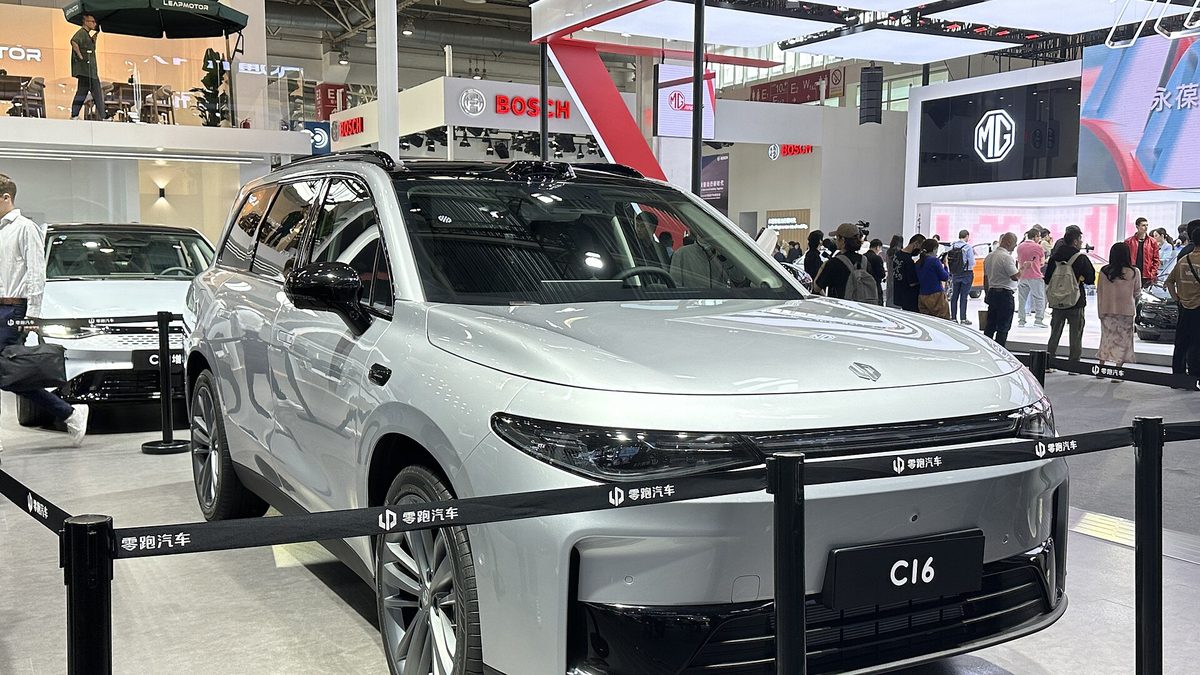 Leapmotor C16 EREV — SUV (EREV)