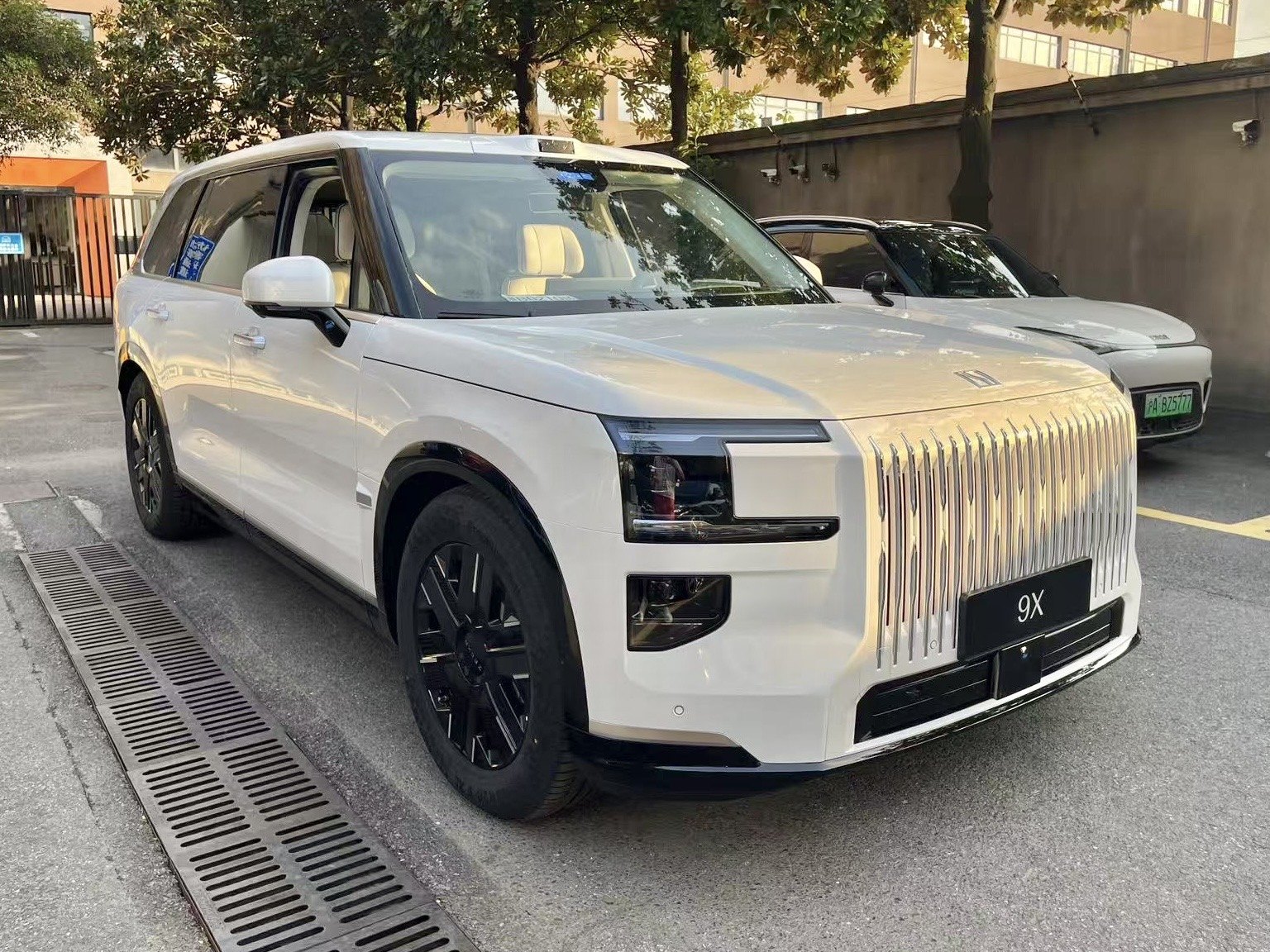 Zeekr 9X — SUV (PHEV)